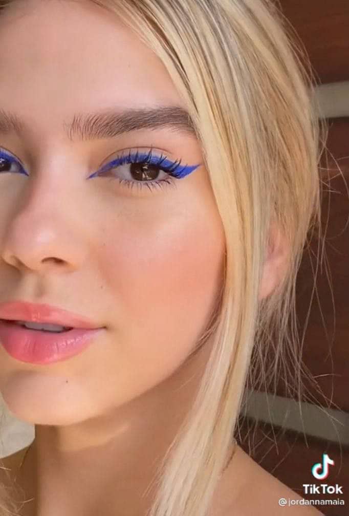 خط چشم ماژیگی آبی آرت اسکین - Image 2