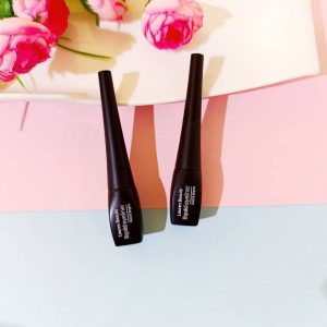 Alternative view of خط چشم مویی لارن بیوتی