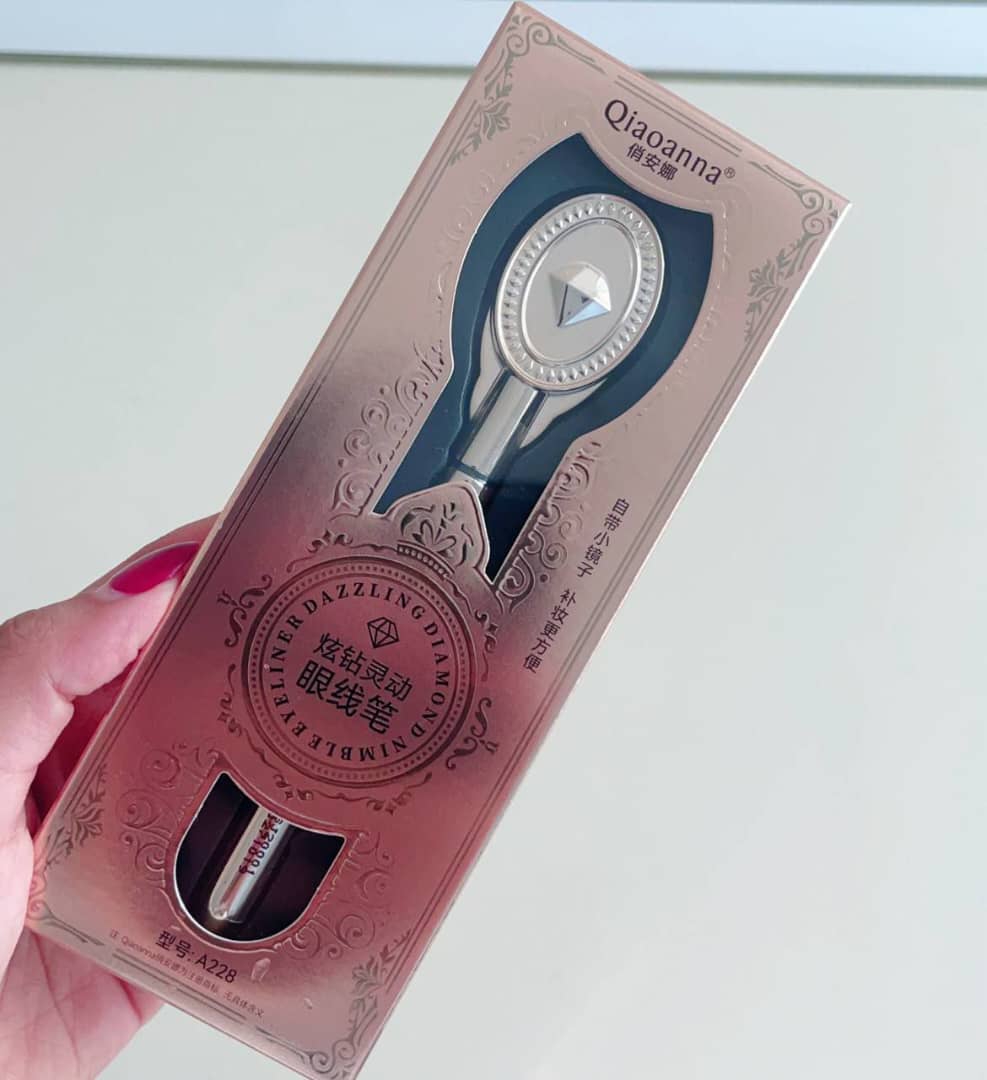 خط چشم کره ای Qiaoanna مدل الماسی آینهدار 😍