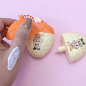 ضد آفتاب فانتزی میس فون Miss Fon طرح توتفرنگی SPF 90+ - تصویر 2